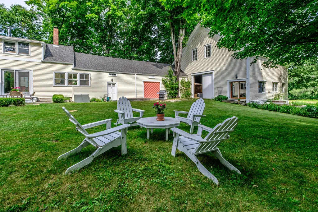 119 Memorial Highway North Yarmouth ME 04097