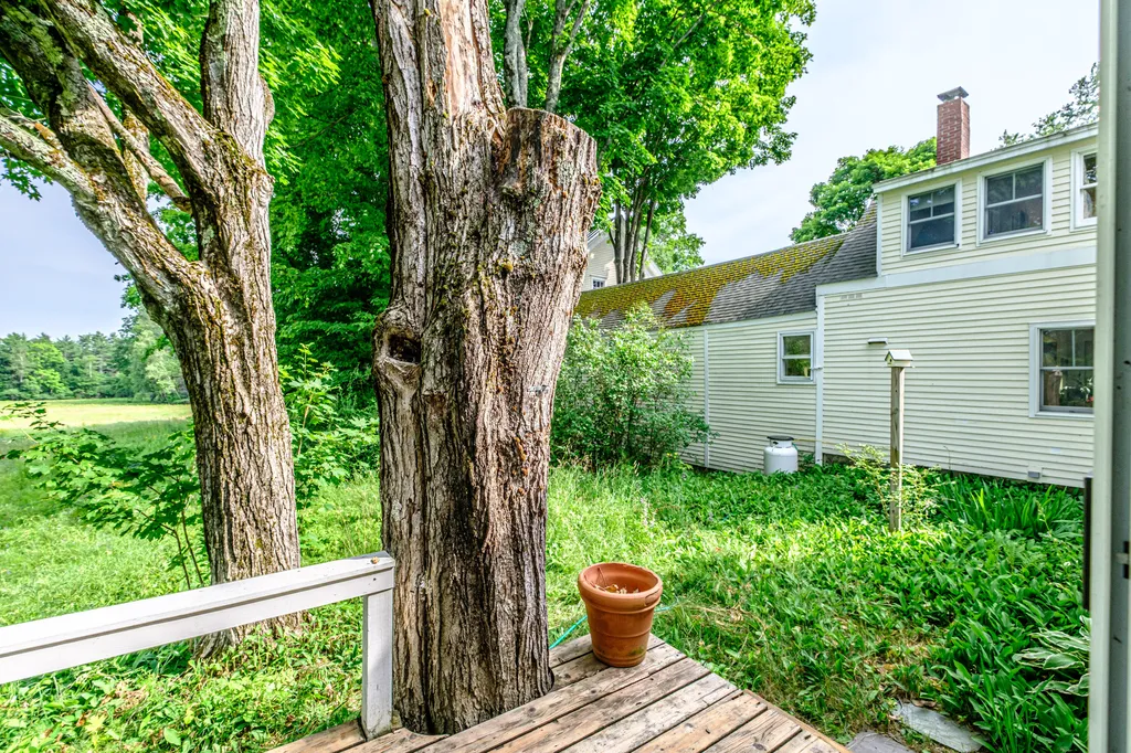 119 Memorial Highway North Yarmouth ME 04097