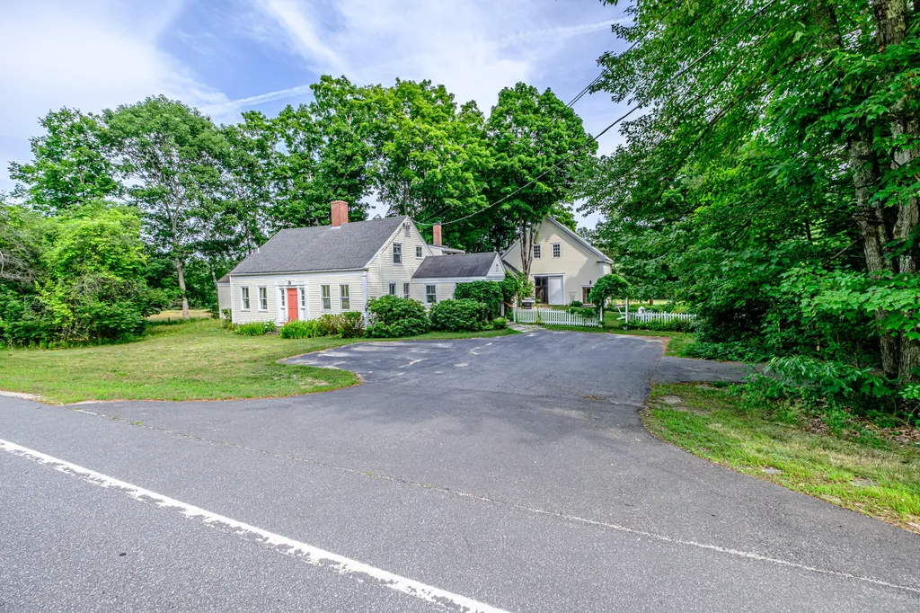 119 Memorial Highway North Yarmouth ME 04097