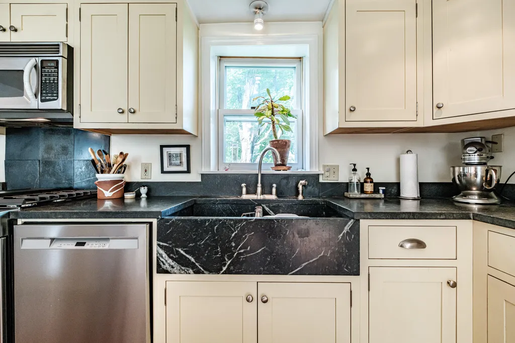 119 Memorial Highway North Yarmouth ME 04097