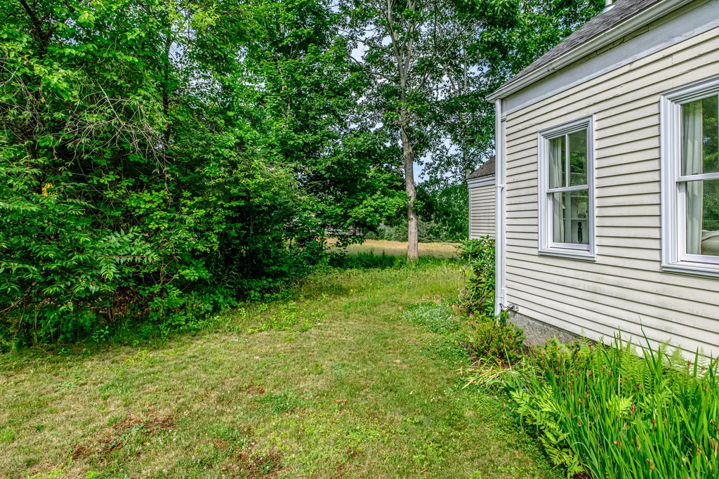 119 Memorial Highway North Yarmouth ME 04097
