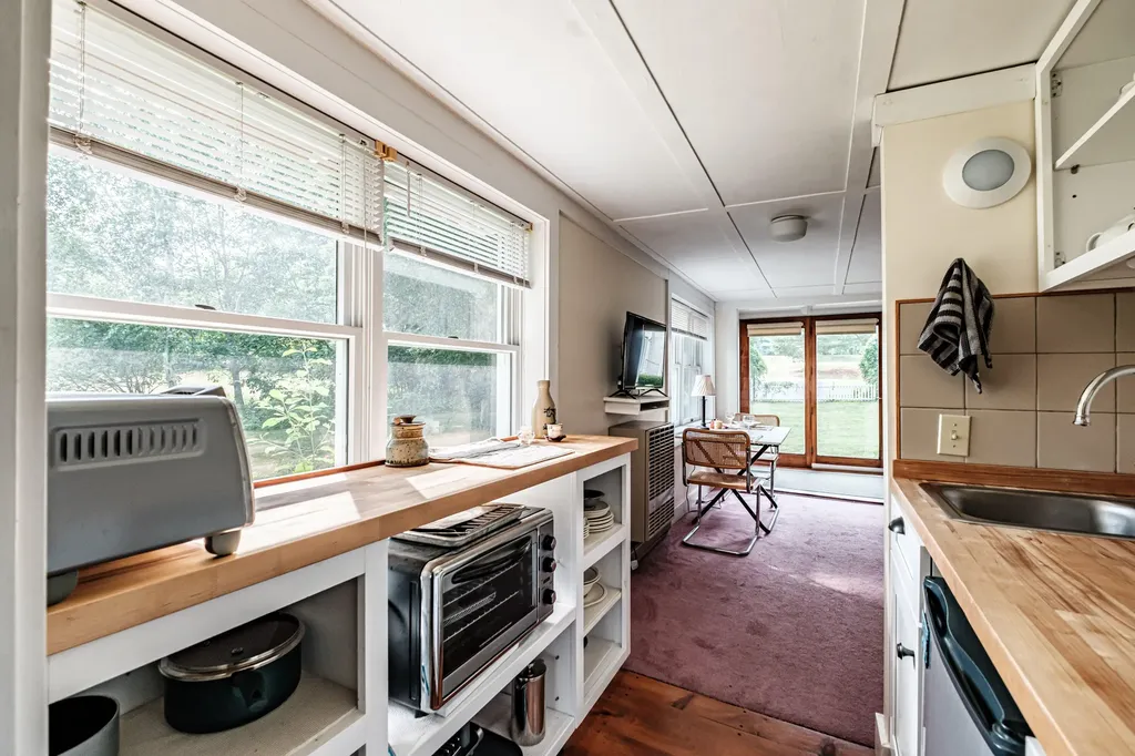 119 Memorial Highway North Yarmouth ME 04097