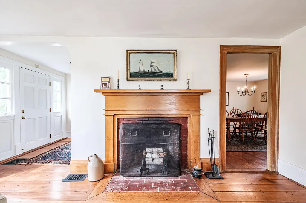 119 Memorial Highway North Yarmouth ME 04097