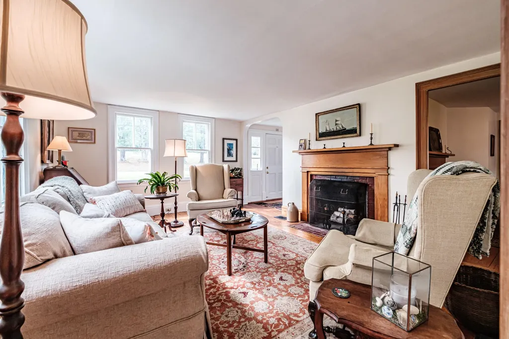 119 Memorial Highway North Yarmouth ME 04097