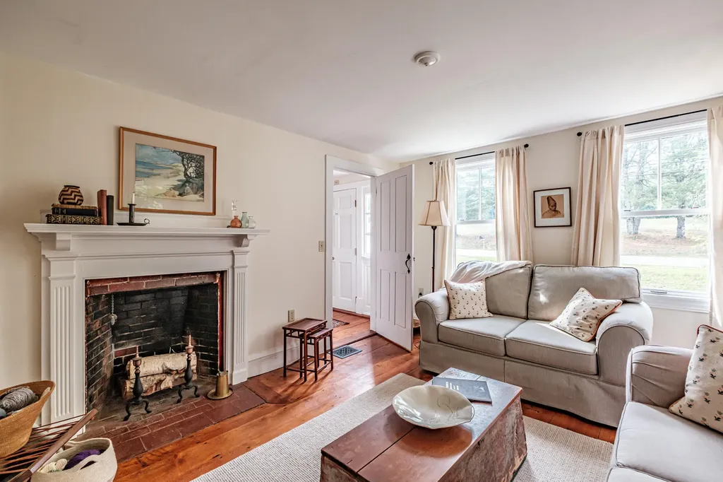 119 Memorial Highway North Yarmouth ME 04097