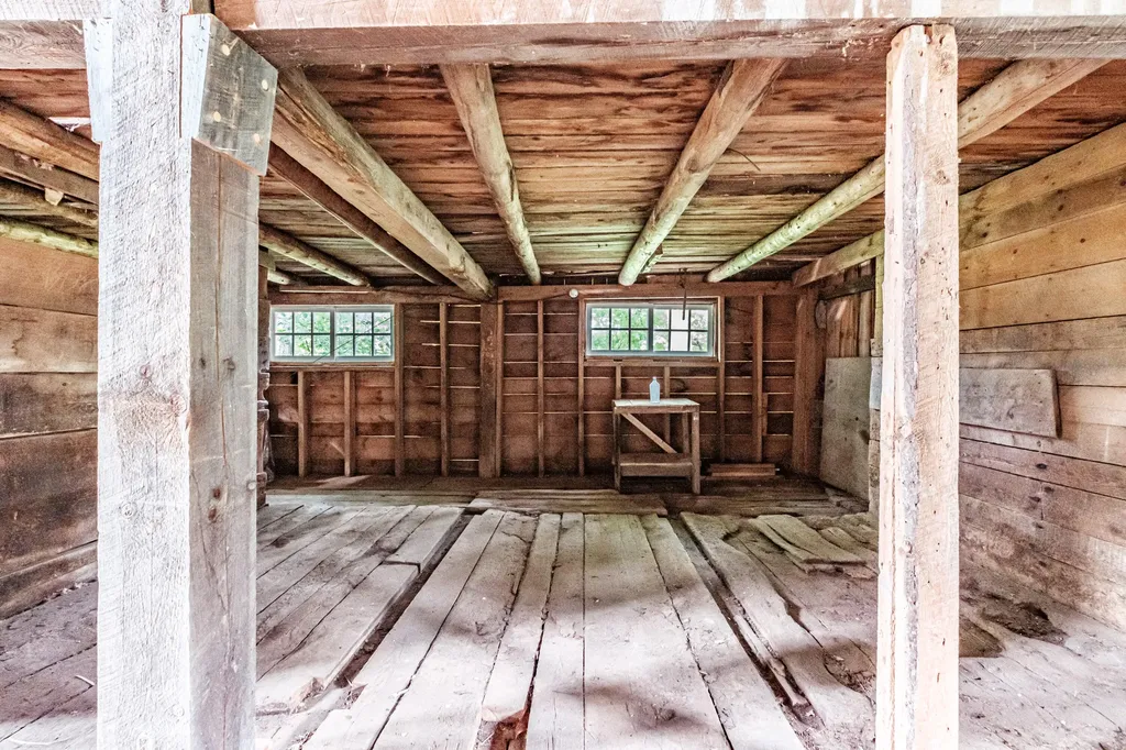 119 Memorial Highway North Yarmouth ME 04097