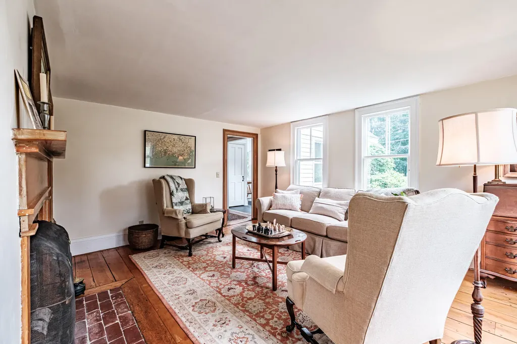 119 Memorial Highway North Yarmouth ME 04097