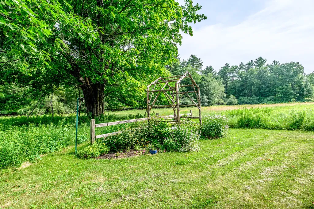 119 Memorial Highway North Yarmouth ME 04097