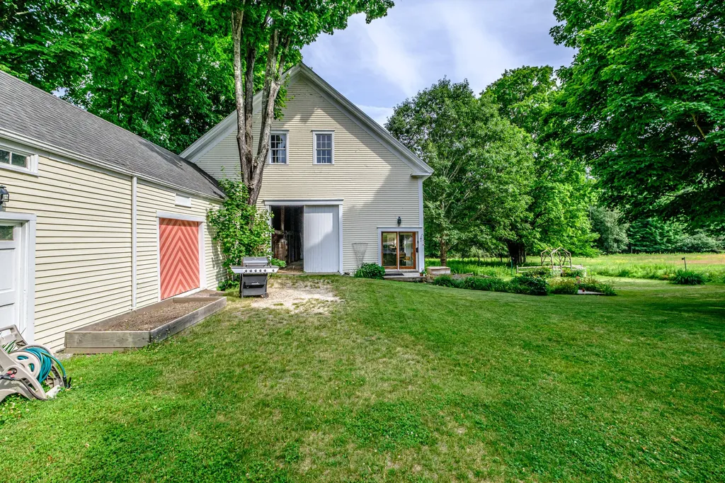 119 Memorial Highway North Yarmouth ME 04097