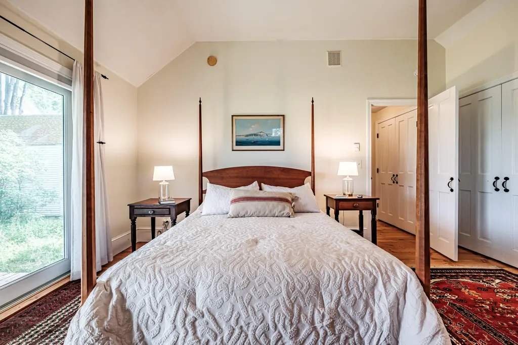 119 Memorial Highway North Yarmouth ME 04097