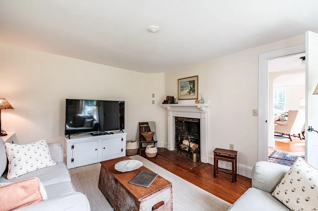 119 Memorial Highway North Yarmouth ME 04097