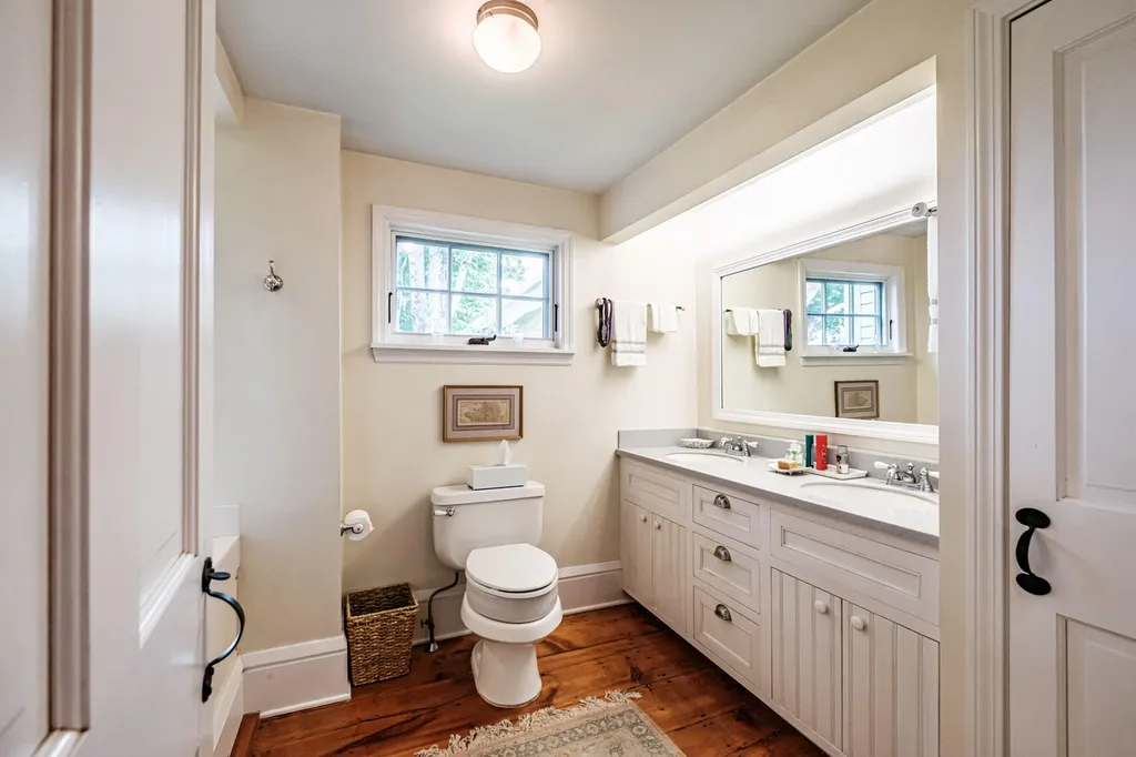 119 Memorial Highway North Yarmouth ME 04097