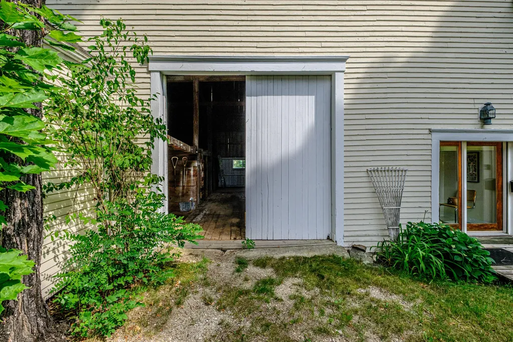 119 Memorial Highway North Yarmouth ME 04097