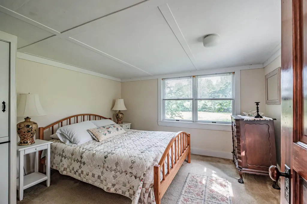 119 Memorial Highway North Yarmouth ME 04097