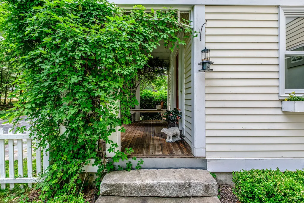 119 Memorial Highway North Yarmouth ME 04097