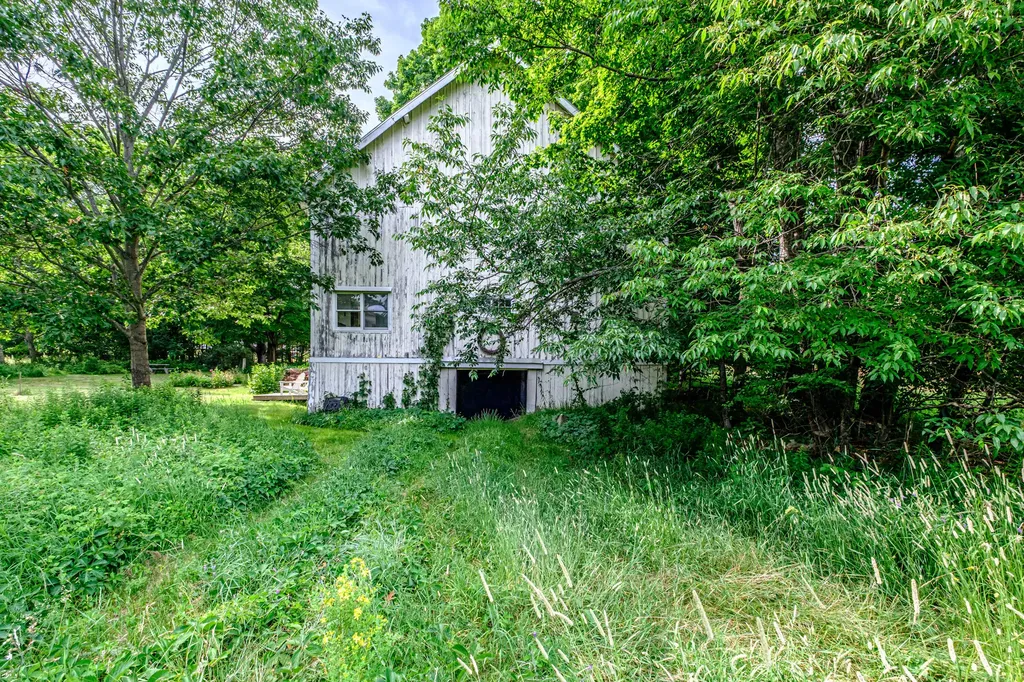 119 Memorial Highway North Yarmouth ME 04097