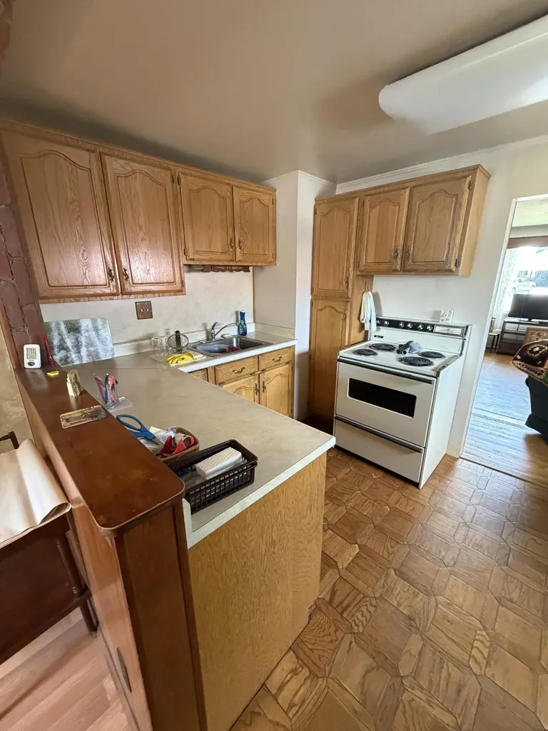 20 Park Street East Millinocket ME 04430