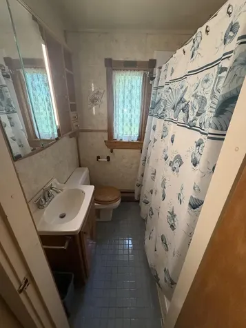 20 Park Street East Millinocket ME 04430