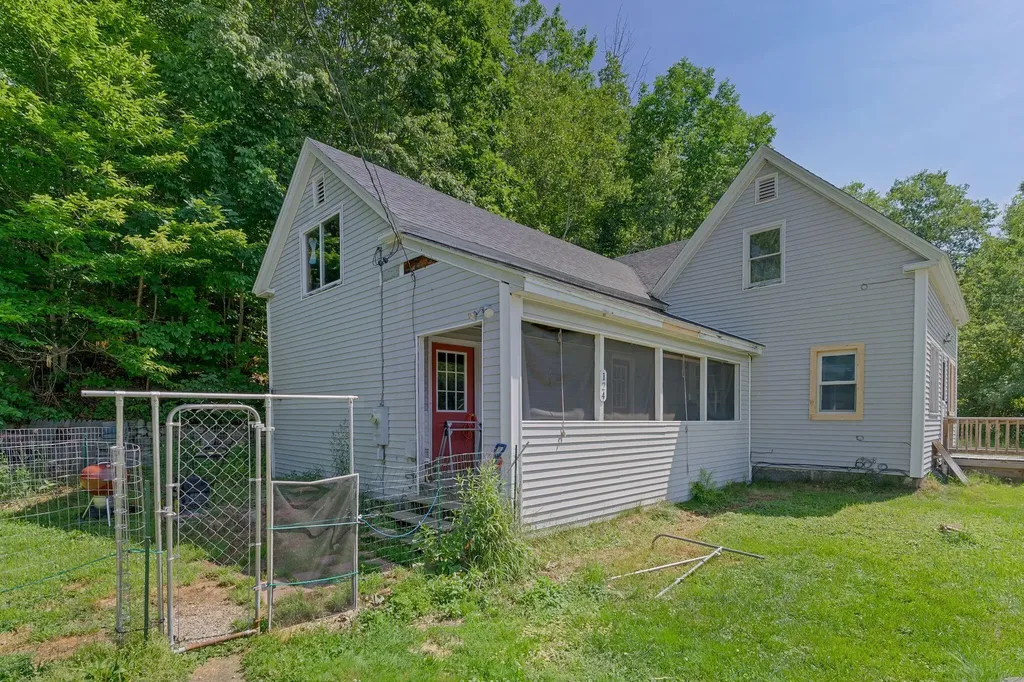 124 Bisbee Town Road Waterford ME 04088