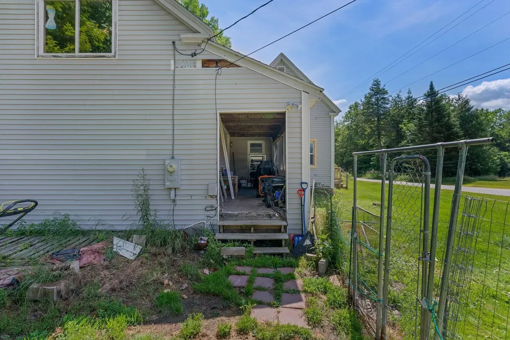 124 Bisbee Town Road Waterford ME 04088