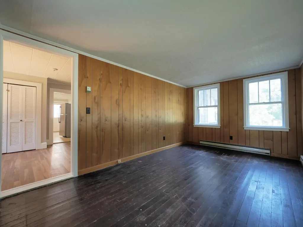 8 Fairview Avenue Augusta ME 04330