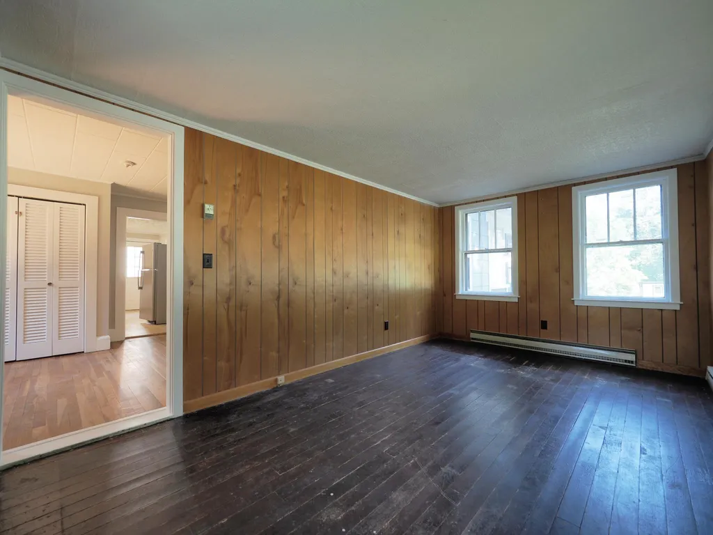 8 Fairview Avenue Augusta ME 04330