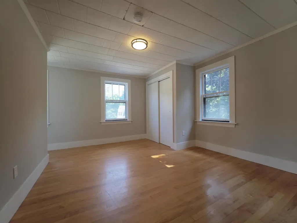 8 Fairview Avenue Augusta ME 04330