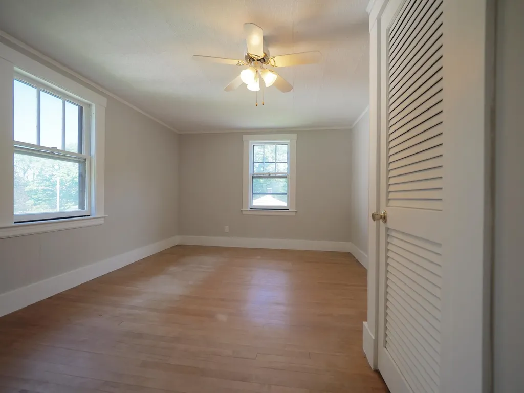 8 Fairview Avenue Augusta ME 04330