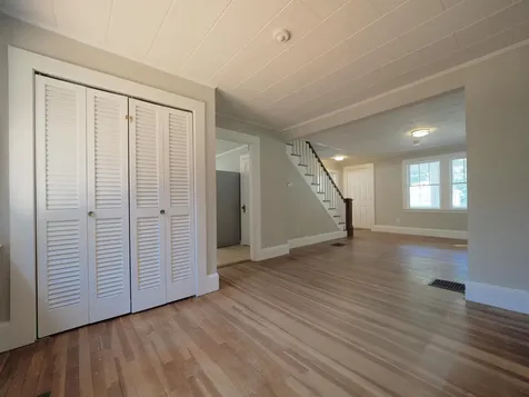8 Fairview Avenue Augusta ME 04330