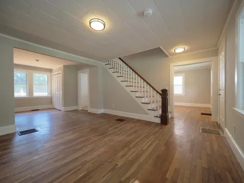 8 Fairview Avenue Augusta ME 04330