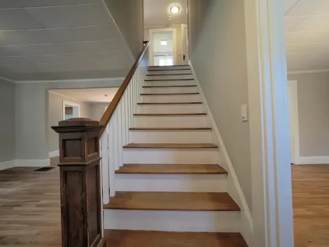 8 Fairview Avenue Augusta ME 04330