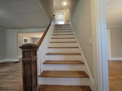 8 Fairview Avenue Augusta ME 04330