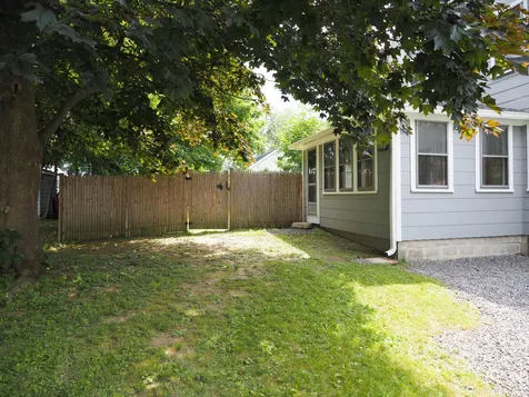 8 Fairview Avenue Augusta ME 04330