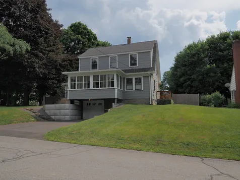 8 Fairview Avenue Augusta ME 04330