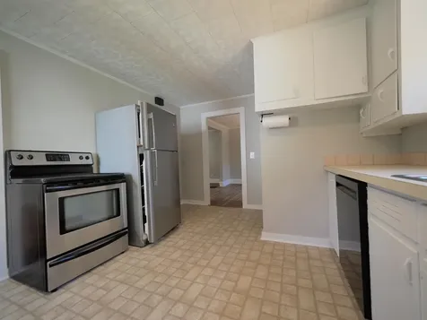 8 Fairview Avenue Augusta ME 04330