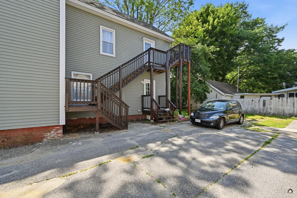 10 Pearl Street Auburn ME 04210