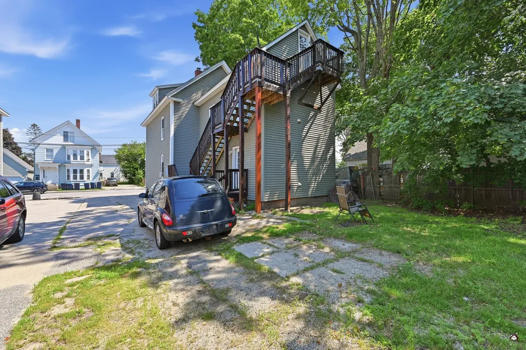 10 Pearl Street Auburn ME 04210