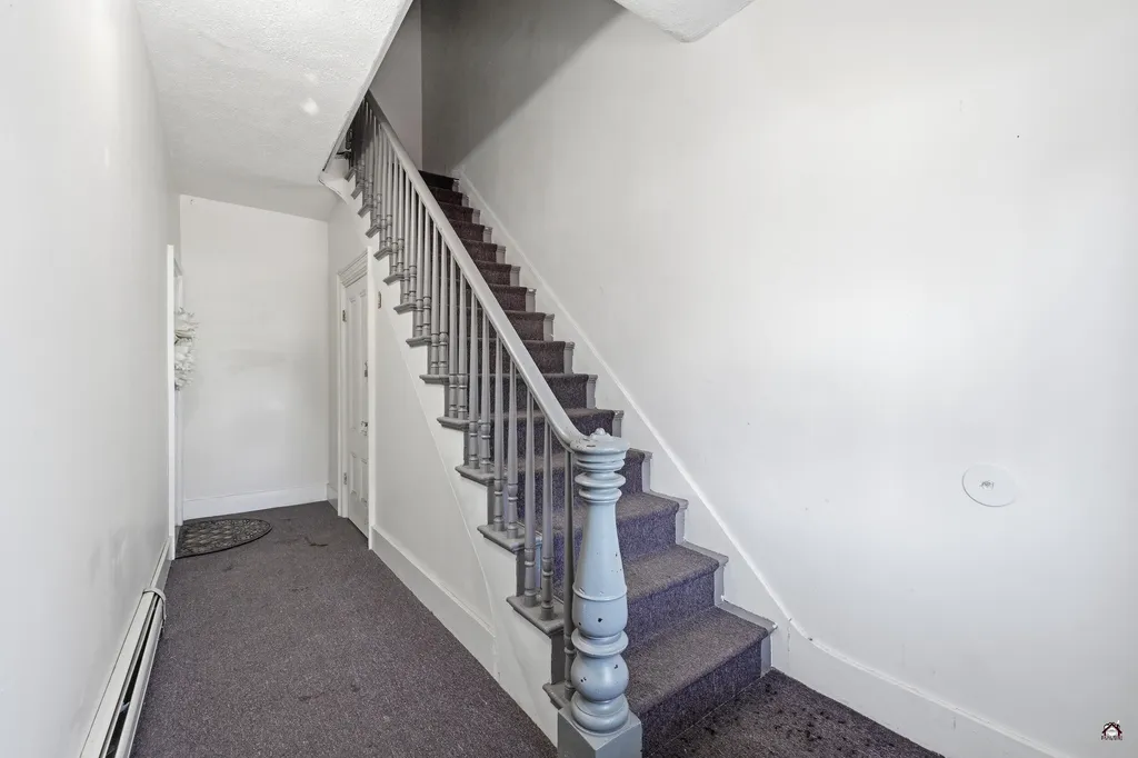 10 Pearl Street Auburn ME 04210