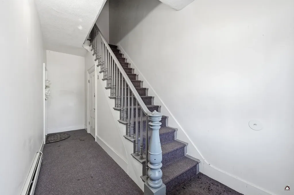 10 Pearl Street Auburn ME 04210