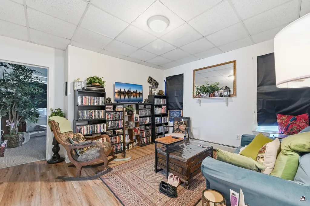 10 Pearl Street Auburn ME 04210