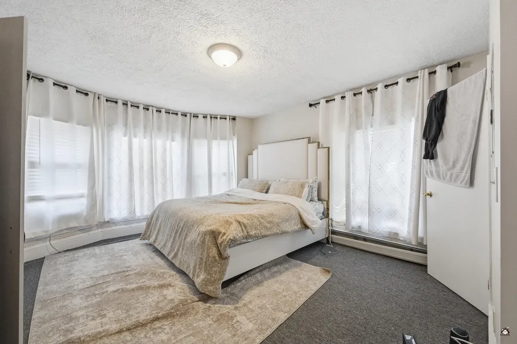 10 Pearl Street Auburn ME 04210
