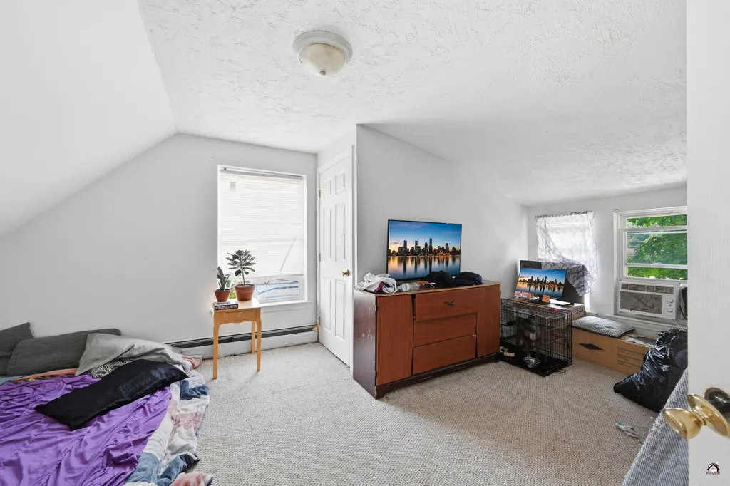 10 Pearl Street Auburn ME 04210