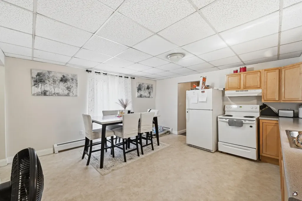 10 Pearl Street Auburn ME 04210