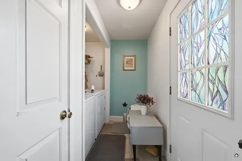 10 Pearl Street Auburn ME 04210