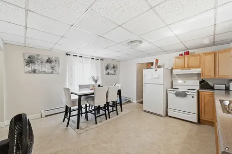 10 Pearl Street Auburn ME 04210