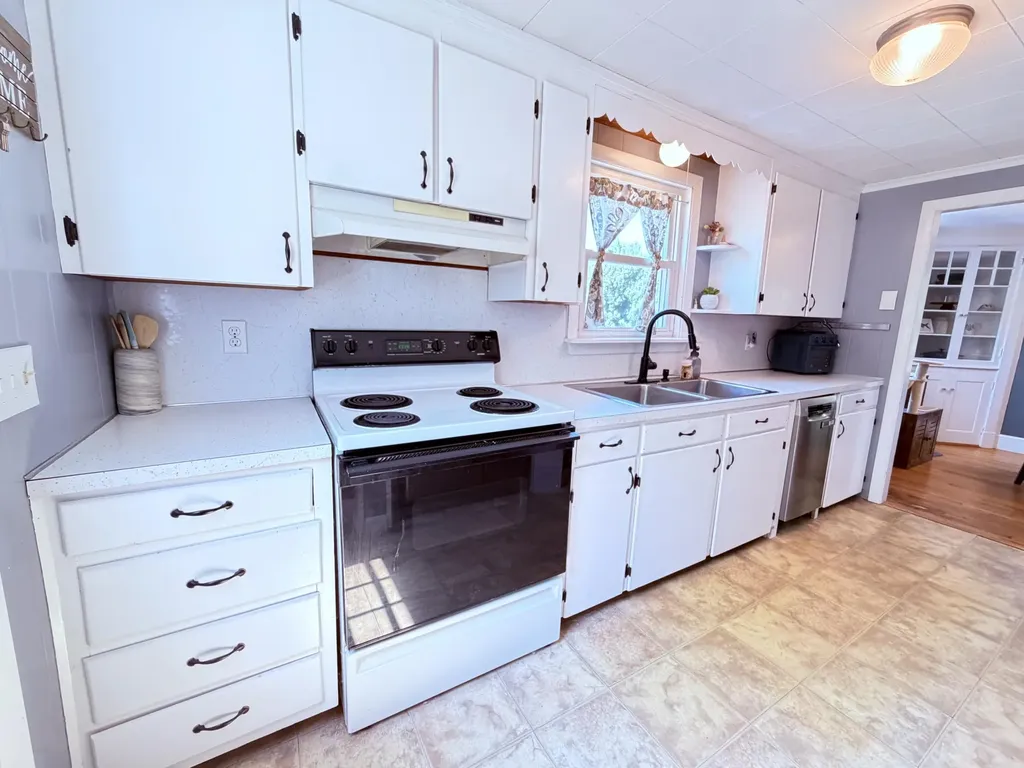 14 Castine Avenue Portland ME 04103