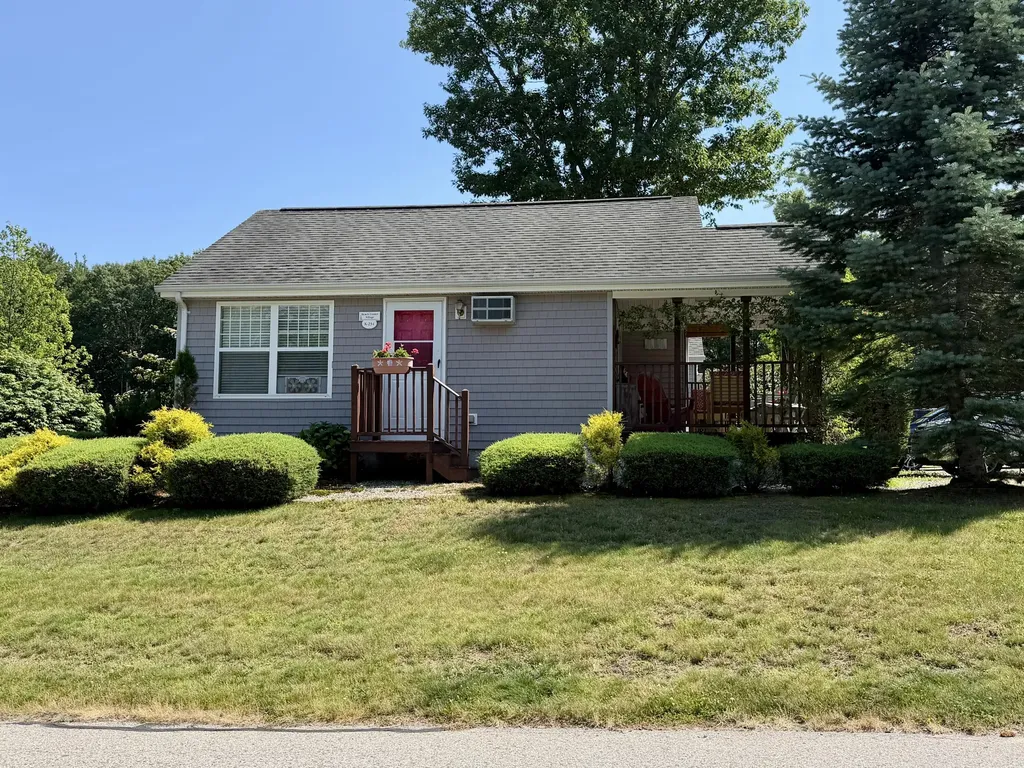 412 Post Road Wells ME 04090