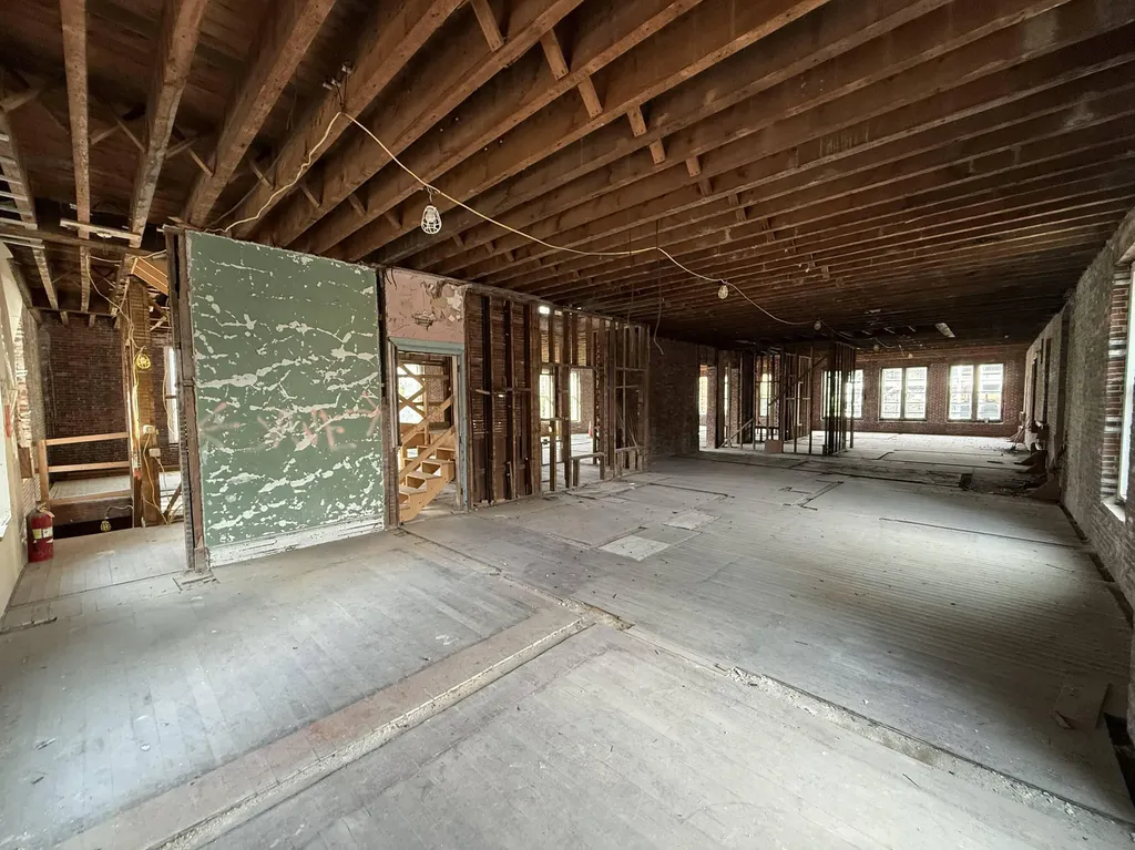 143 Lincoln Street Lewiston ME 04240