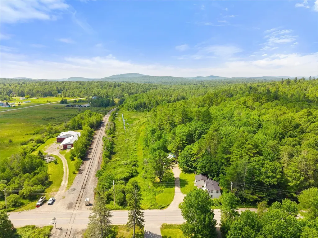 532 Lebanon Road Winterport ME 04496