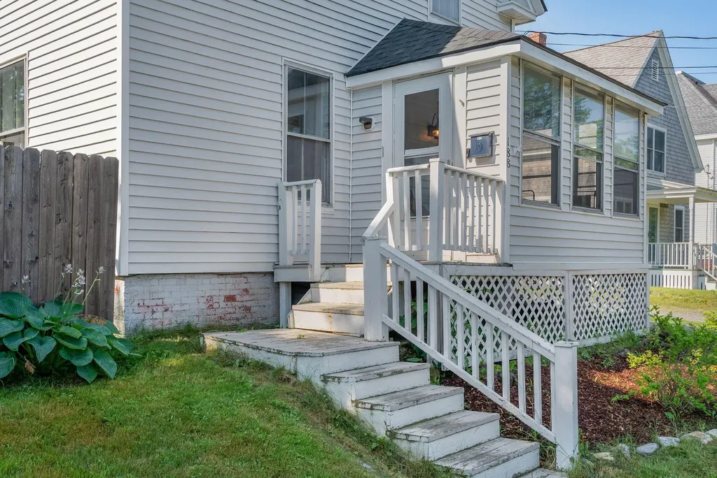 188 North Street Bath ME 04530